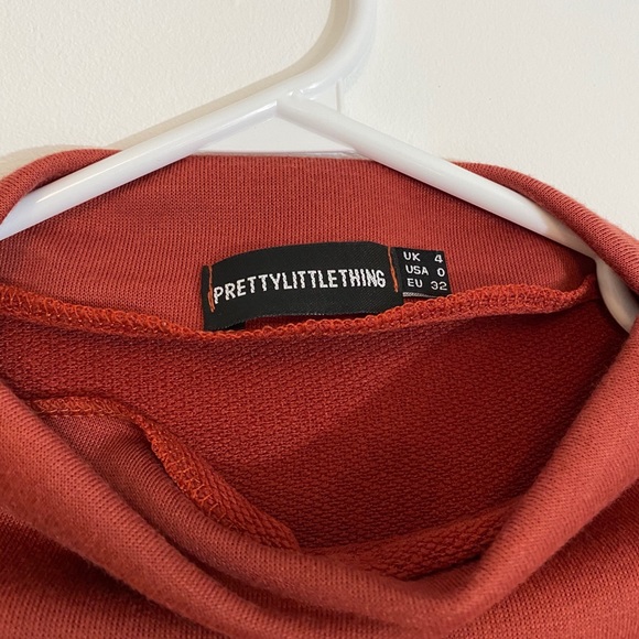 Pretty Little Thing sweater dress - Picture 3 of 5